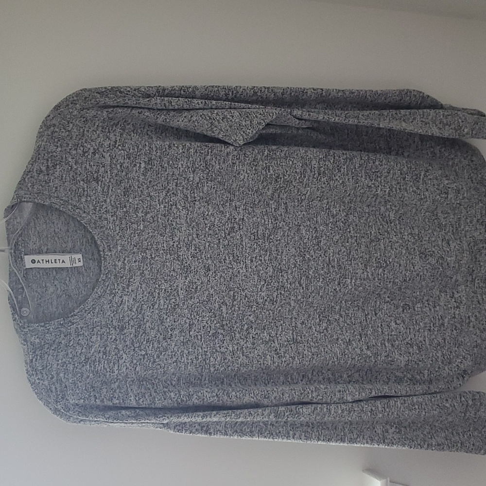 Athletic Mindful pullover